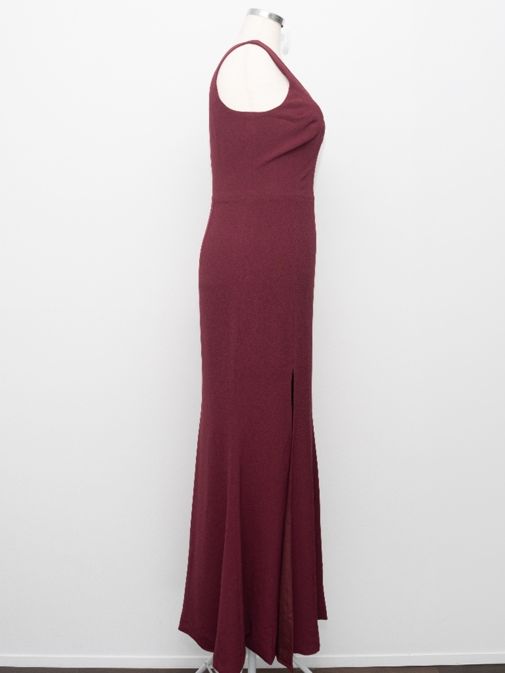 Dress the Population - Sandra Gown - Picture 5 of 13